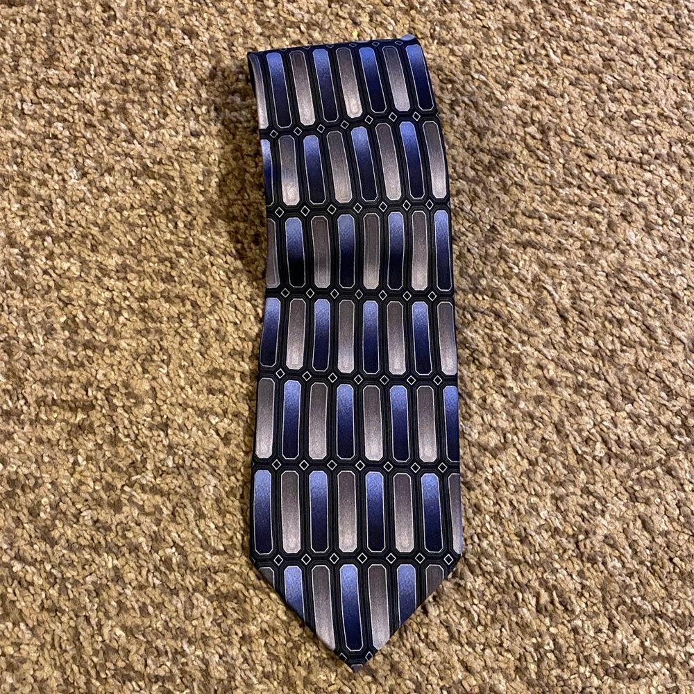 Mosaic Stylish Blue and Gray Patterned Silk Tie